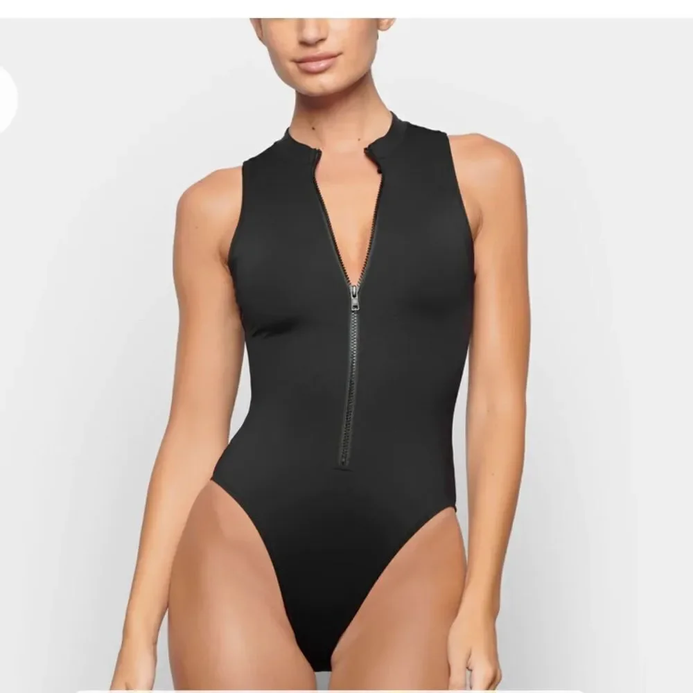 SKIMS SWIM ZIP FRONT SLEEVELESS‎ ONE PIECE ALMOND 4XL NWT